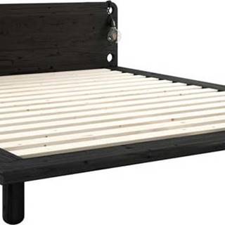 Černá dvoulůžková postel z masivního dřeva s lampami Karup Design Peek, 140 x 200 cm
