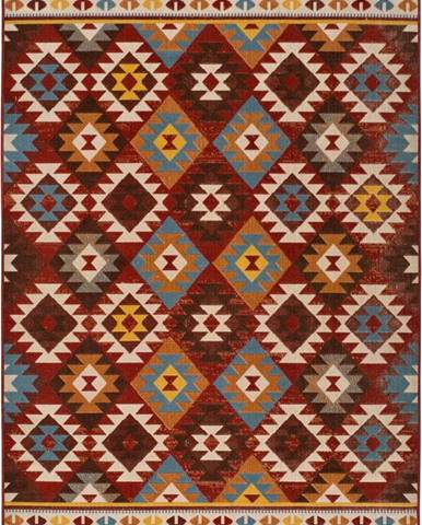 Červený koberec Universal Caucas Ethnic, 80 x 150 cm